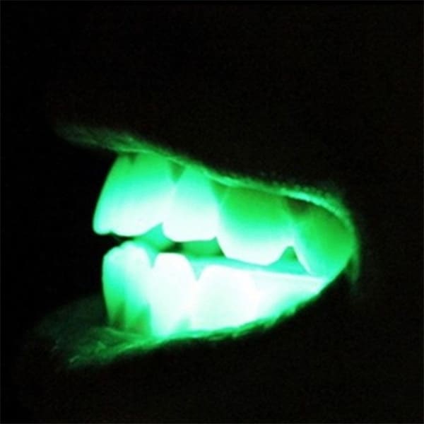 LED Flashing Light Up Teeth