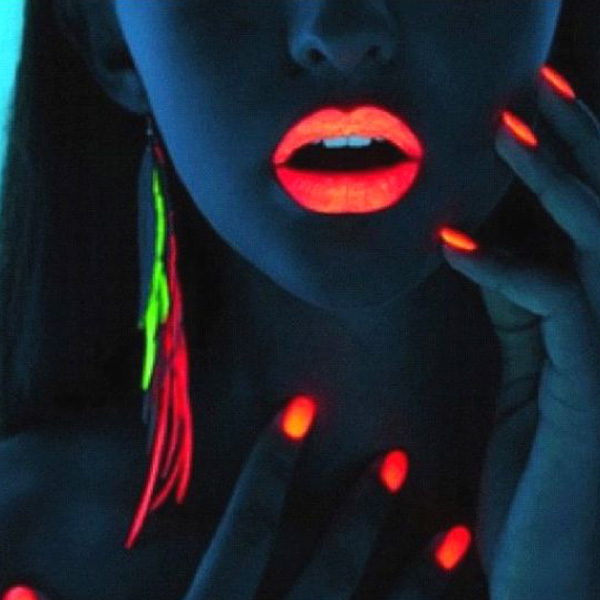 Glow in The Dark Lip Gloss